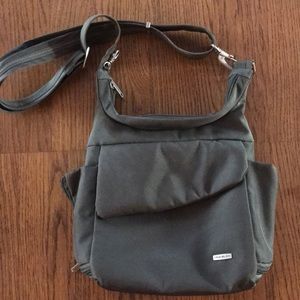 Green Travelon Anti Theft Classic Messenger Bag